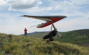 Len Clements launching his Wills Wing T2 at Hurricane
